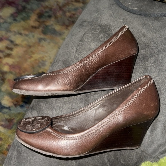 Tory Burch Dark Brown Leather Wedge Shoes Classic Everyday Wear Business Size 5 - Picture 4 of 10